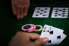 Kontrol privasi dan keamanan akun digital